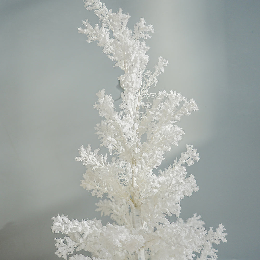 2024 China Newly Design White Christmas Tree 90cm Artificial Tree For Table Aisle Backdrop Christmas Decorations