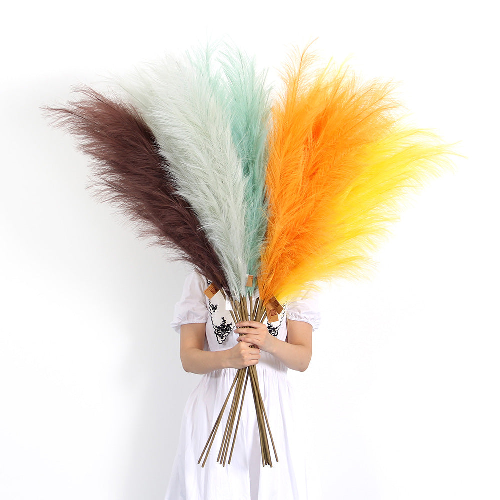 High Quality Handmade Customizable colors and sizes Artificial Pampas Grass Fluffy and Thick Faux Pampas Grass for Wedding Event Party