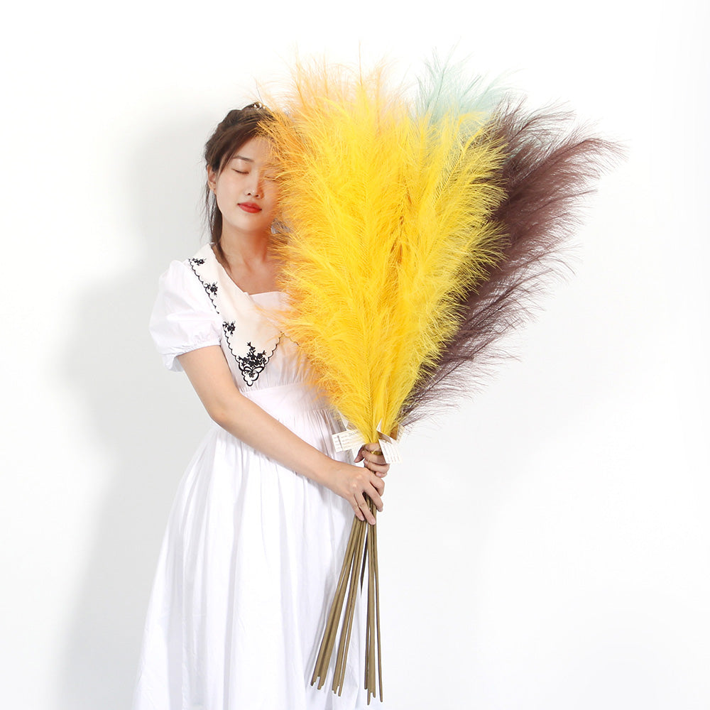 High Quality Handmade Customizable colors and sizes Artificial Pampas Grass Fluffy and Thick Faux Pampas Grass for Wedding Event Party