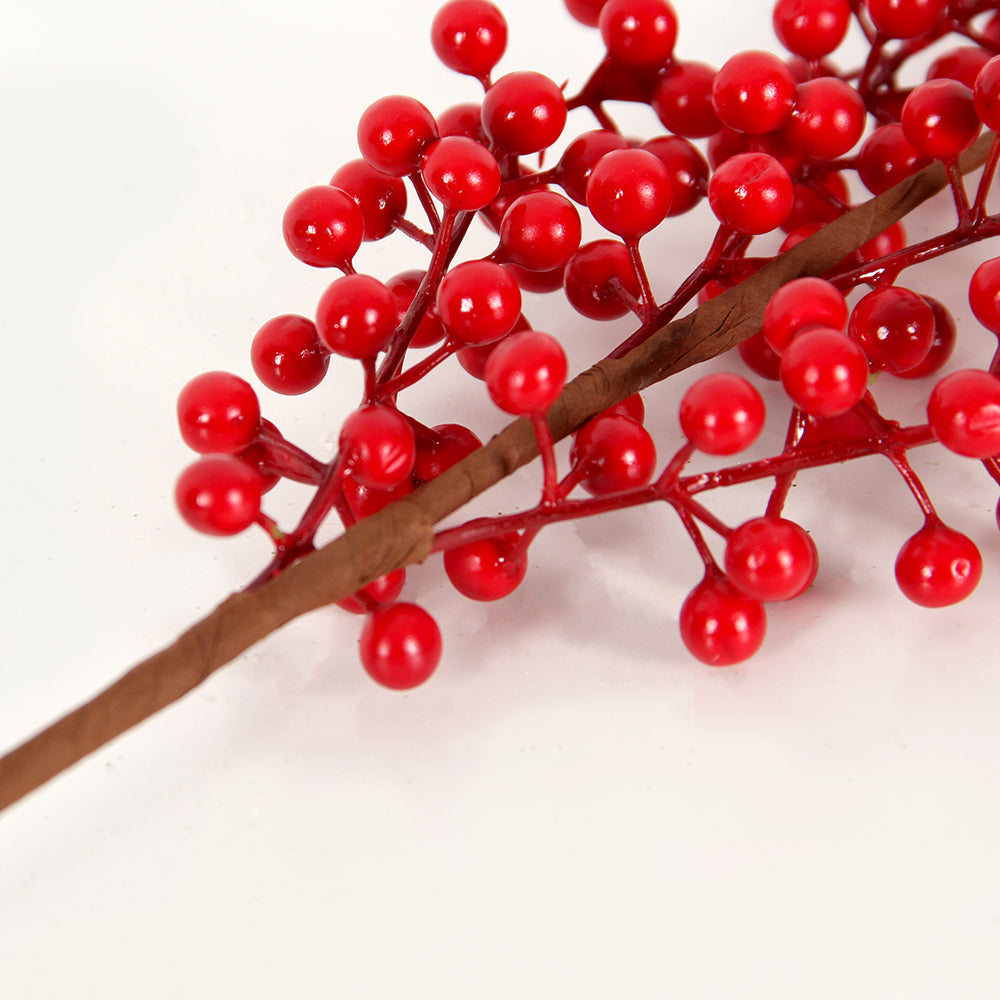 China Hot Artificial Red Berries Stems For Festival Wedding Christmas Decoration